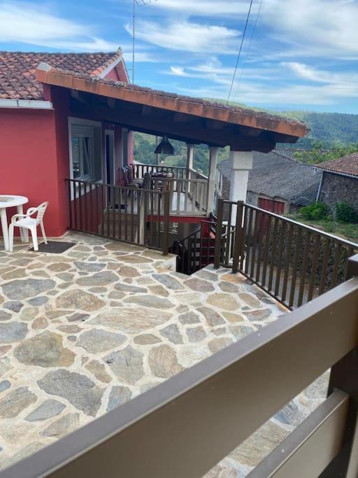Casa Do Feligres E Da Alsira Villa Nogueira de Abaixo Kültér fotó