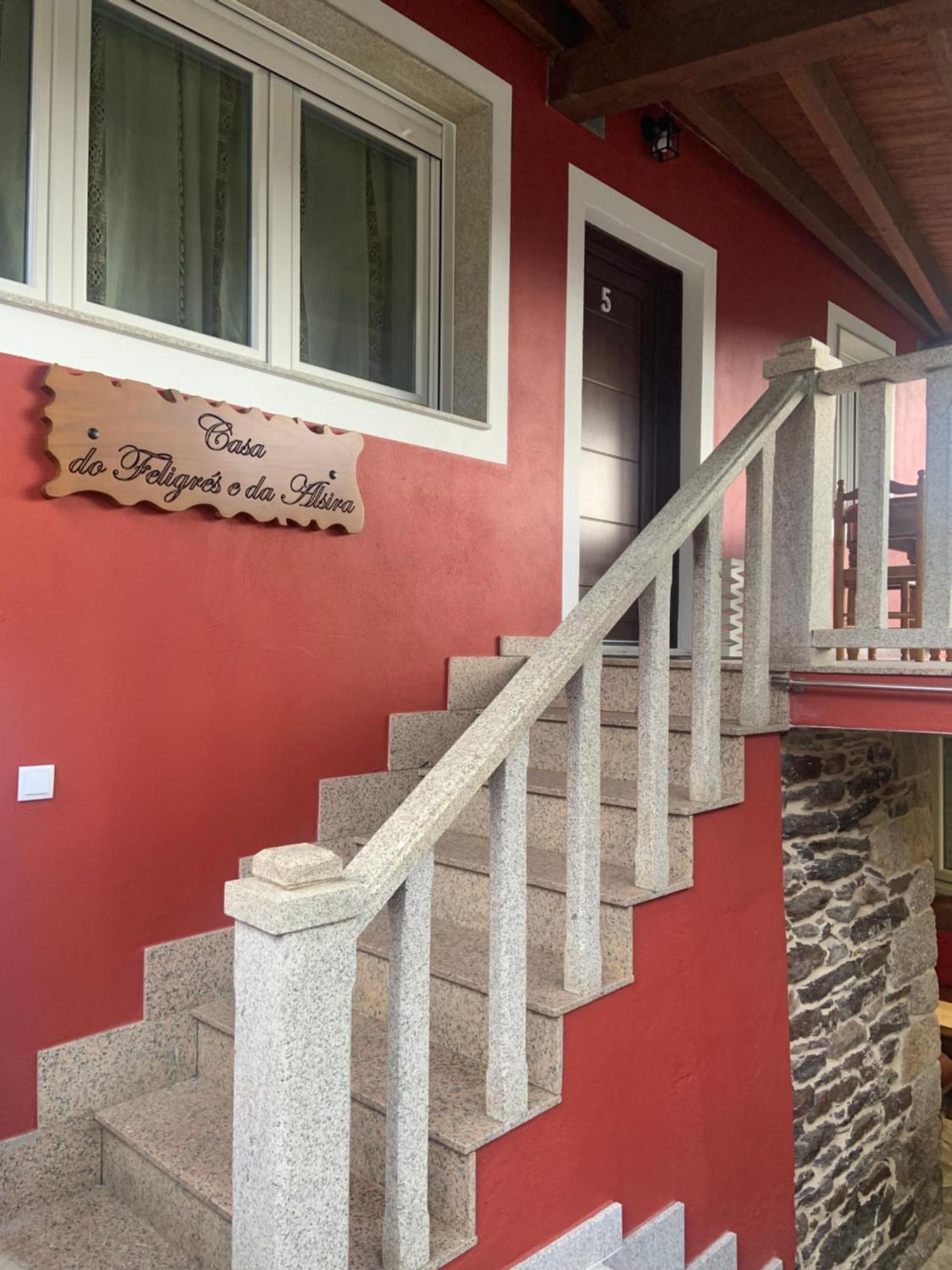 Casa Do Feligres E Da Alsira Villa Nogueira de Abaixo Kültér fotó